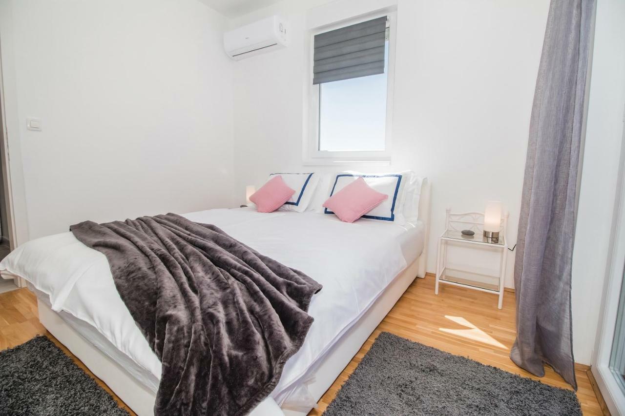 Apartment Hera With Balcony And Free Parking Zadar Extérieur photo