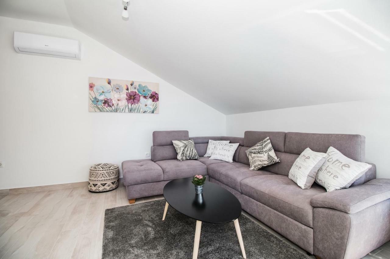 Apartment Hera With Balcony And Free Parking Zadar Extérieur photo